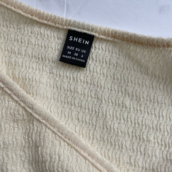 SHEIN Crop Tee Puff Sleeve Ruched Textured Size 6 Medium - Picture 3 of 8